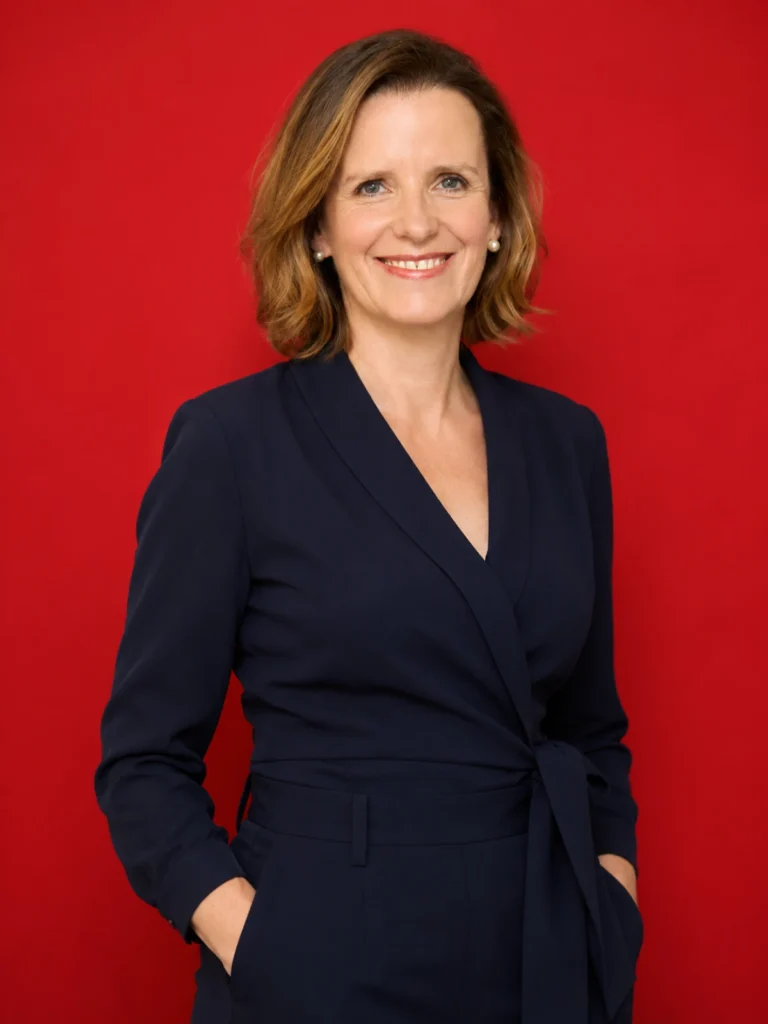 Ist Valerie Haller verheiratet? Ehemann, Alter, Größe, Gehalt, Karriere